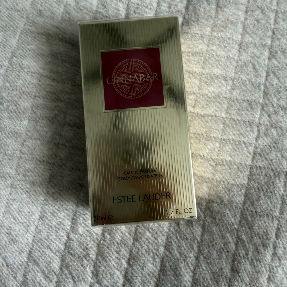 Estee Lauder Cinnabar Eau de Parfum in Gold Box